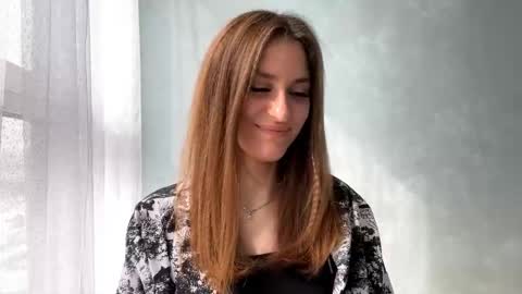 M I A online show from March 27, 2026, 10:04 am