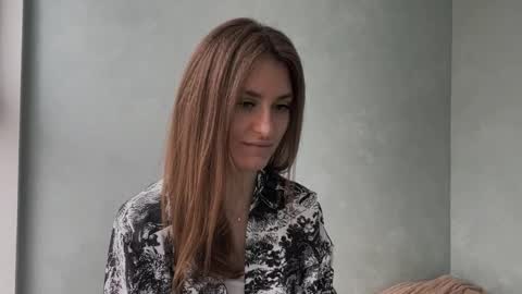 M I A online show from April 2, 2026, 8:12 am