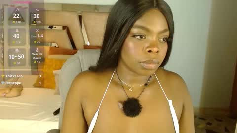 Maia Charris online show from November 5, 2025, 8:09 pm