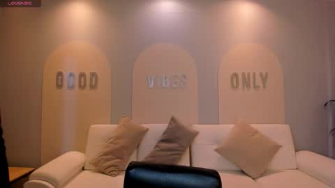  Maia  online show from September 10, 2025, 6:30 pm