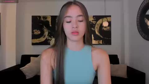  Maia  online show from September 22, 2025, 5:37 pm