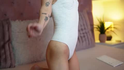  Maia  online show from March 20, 2026, 8:14 pm