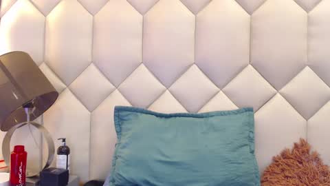 Maia  online show from January 23, 2025, 6:45 pm