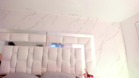 Maia  online show from February 26, 2026, 12:15 pm