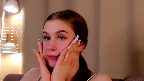 Lucy online show from February 27, 2025, 7:47 pm