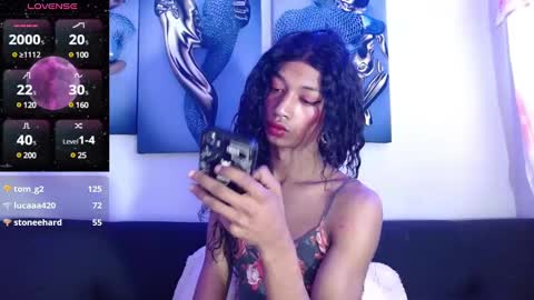 Snapshot of maidi_hot chatting on December 29, 2024, 4:30 pm Bella Maidi online show from December 29, 2024, 4:30 pm