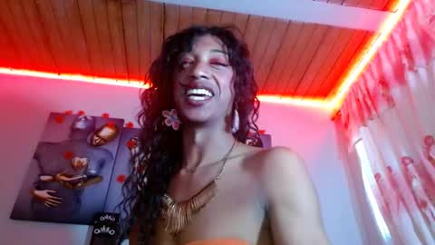 Snapshot of maidi_hot chatting on February 28, 2025, 1:47 pm Bella Maidi online show from February 28, 2025, 1:47 pm