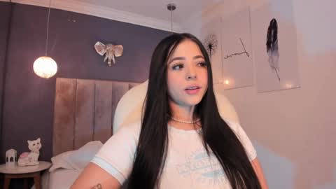 Snapshot of maiiitee_ chatting on December 17, 2024, 3:06 pm Mait online show from December 17, 2024, 3:06 pm