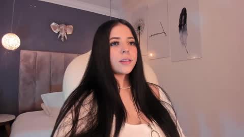 Snapshot of maiiitee_ chatting on December 21, 2024, 6:02 pm Mait online show from December 21, 2024, 6:02 pm