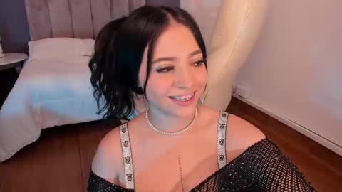 Snapshot of maiiitee_ chatting on December 24, 2024, 3:16 pm Mait online show from December 24, 2024, 3:16 pm