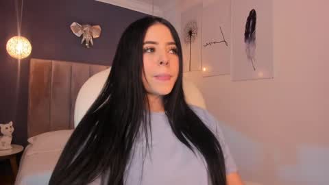Snapshot of maiiitee_ chatting on January 18, 2025, 3:49 pm Mait online show from January 18, 2025, 3:49 pm