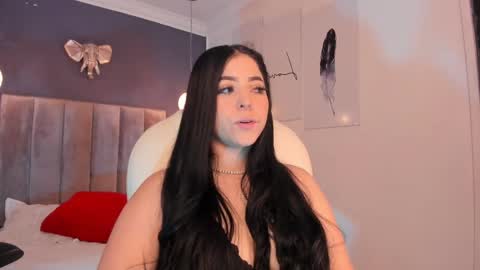 Snapshot of maiiitee_ chatting on February 3, 2025, 12:47 pm Mait online show from February 3, 2025, 12:47 pm