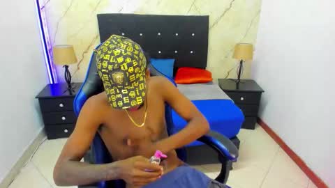 M A I K O L -- M O N S T E R C O C L online show from November 25, 2025, 8:53 pm