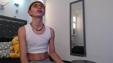 Maiky Cooper online show from March 6, 2025, 4:41 am