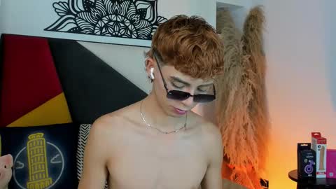 Maiky Cooper online show from December 2, 2025, 7:42 pm