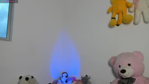 Snapshot of maiky_cooper01 chatting on May 18, 2026, 8:25 pm maiky_cooper01 online show from May 18, 2026, 8:25 pm