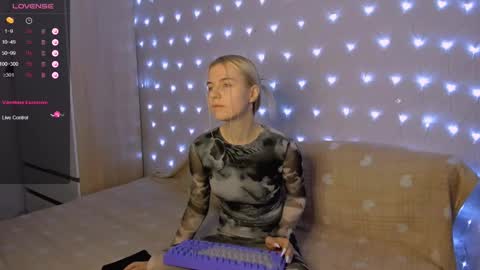 Your kitty online show from February 2, 2025, 3:21 am