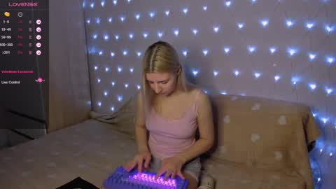 Your kitty online show from March 3, 2025, 3:42 pm