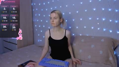 Your kitty online show from October 26, 2025, 3:40 pm