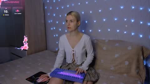 Your kitty online show from February 21, 2026, 4:52 pm