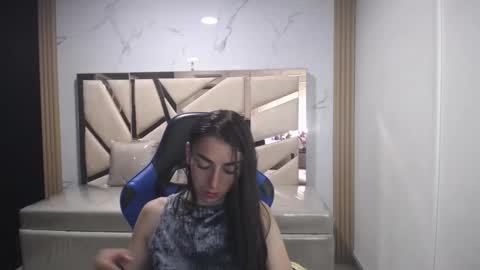 Maily online show from October 23, 2025, 3:06 am