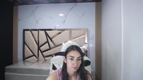 Maily online show from November 25, 2025, 2:55 am