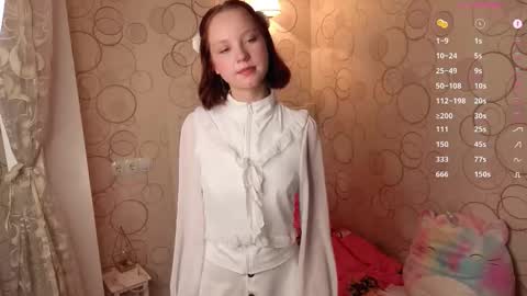 Maisie online show from October 15, 2025, 4:29 pm