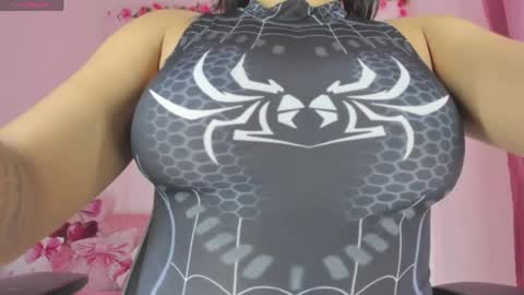 Snapshot of maison_sofiaa chatting on May 3, 2026, 4:40 am online show from May 3, 2026, 4:40 am