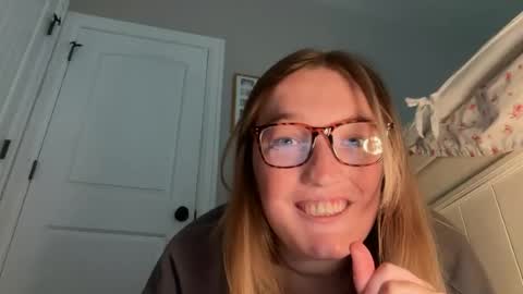 maisystellaxx online show from July 25, 2026, 12:31 am