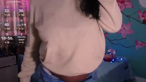 Snapshot of maite_loves chatting on December 9, 2024, 3:22 pm Maite online show from December 9, 2024, 3:22 pm