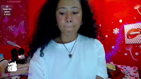 Snapshot of maite_loves chatting on September 15, 2025, 11:32 am Maite online show from September 15, 2025, 11:32 am