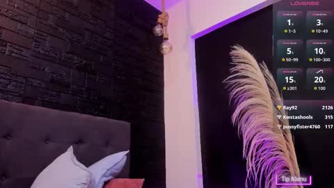 maite_smith69 online show from November 11, 2025, 5:24 pm