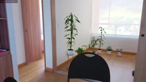   Lauu online show from June 9, 2026, 7:14 pm