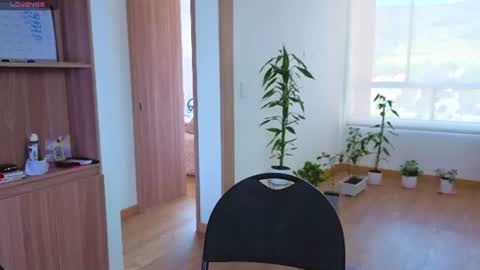   Lauu online show from June 10, 2026, 7:13 pm