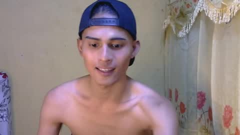 Snapshot of majestic_anne chatting on May 2, 2026, 12:21 pm Annalyn online show from May 2, 2026, 12:21 pm
