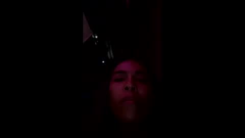 Snapshot of majestic_bella chatting on April 21, 2026, 2:48 am Bella online show from April 21, 2026, 2:48 am