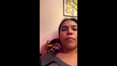 Snapshot of majestic_bella chatting on April 21, 2026, 2:51 am Bella online show from April 21, 2026, 2:51 am