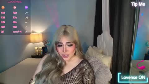 Snapshot of majestydannaxx chatting on November 10, 2025, 4:11 am majestydannaxx online show from November 10, 2025, 4:11 am