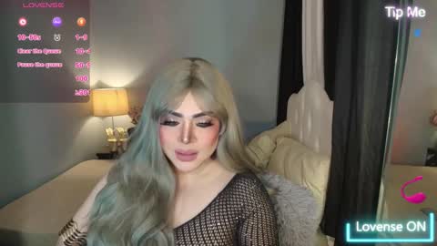 Snapshot of majestydannaxx chatting on November 14, 2025, 9:19 am majestydannaxx online show from November 14, 2025, 9:19 am