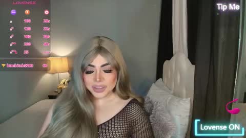 Snapshot of majestydannaxx chatting on November 26, 2025, 3:51 am majestydannaxx online show from November 26, 2025, 3:51 am