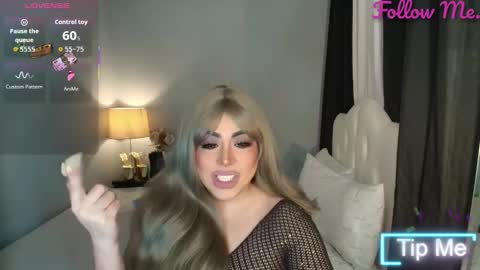 Snapshot of majestydannaxx chatting on November 30, 2025, 4:05 am majestydannaxx online show from November 30, 2025, 4:05 am