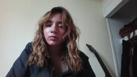 majo_gomezz online show from September 18, 2025, 5:15 pm