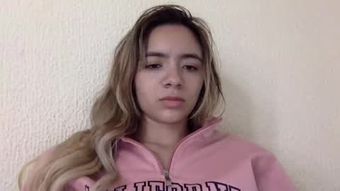 Snapshot of majo_gomezz chatting on May 12, 2026, 12:08 am majo_gomezz online show from May 12, 2026, 12:08 am