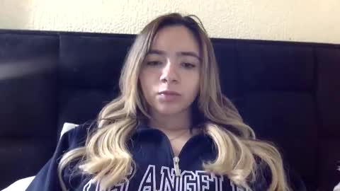 Snapshot of majo_gomezz chatting on May 18, 2026, 4:07 am majo_gomezz online show from May 18, 2026, 4:07 am