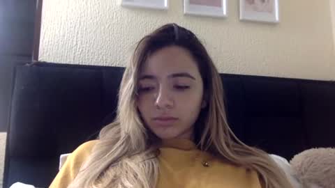 Snapshot of majo_gomezz chatting on July 1, 2026, 5:20 am majo_gomezz online show from July 1, 2026, 5:20 am