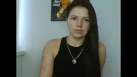 make_mesmile online show from December 3, 2025, 7:38 am