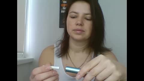 make_mesmile online show from March 20, 2026, 7:35 am