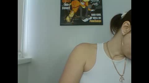 make_mesmile online show from March 31, 2026, 7:31 am