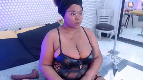 makena online show from February 18, 2025, 3:42 am