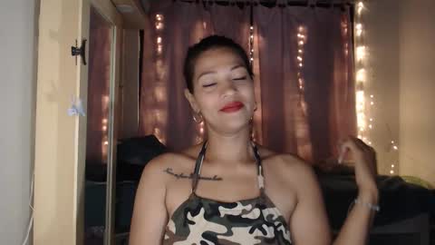 MAKENNAA online show from September 19, 2025, 9:54 am
